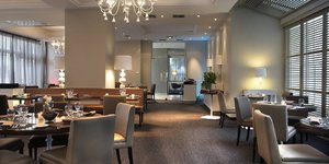 ac-hotel-ambassadeur-antibes-juan-les-pins-restaurant-5