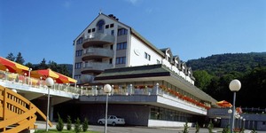 dmc-slovenia---hotel-2-facade-1