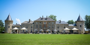 domaine-chateau-du-faucon-facade-1