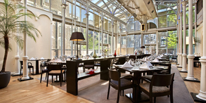 hilton-london-euston-uk-hotel-meeting-dejeuner-table